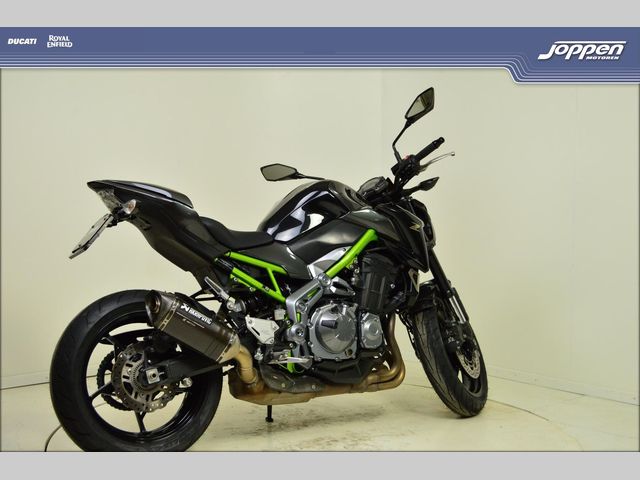 kawasaki - z900