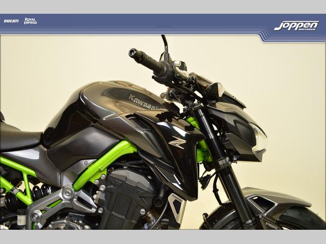 kawasaki - z900