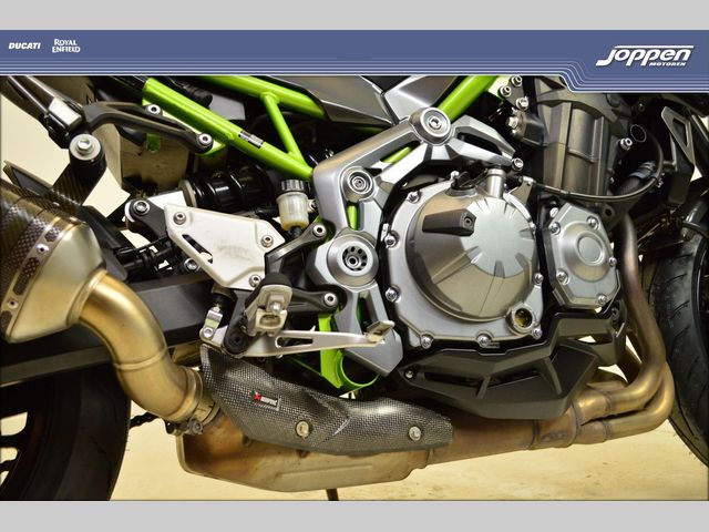 kawasaki - z900