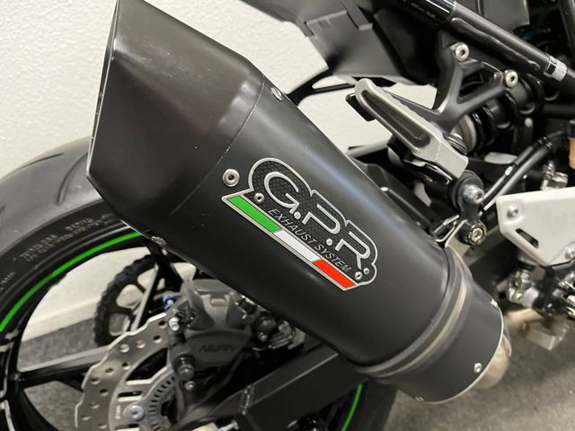 kawasaki - z900