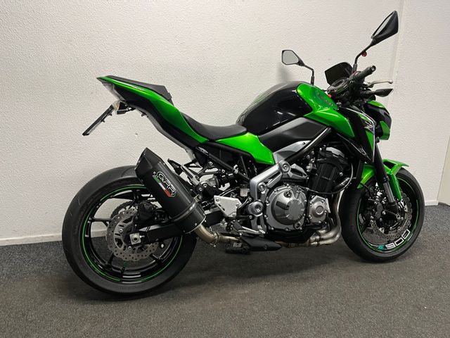 kawasaki - z900