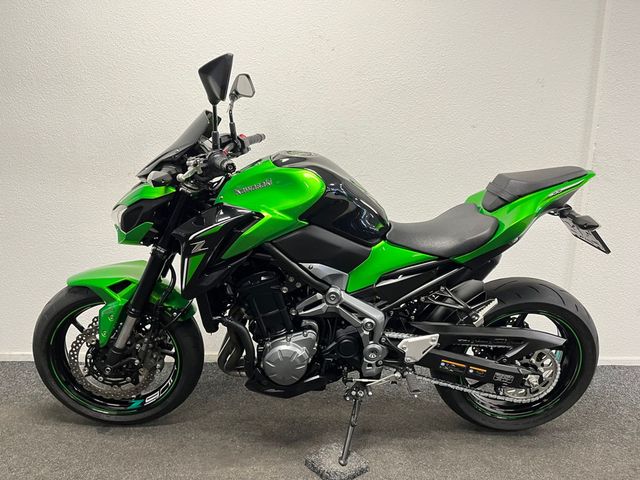 kawasaki - z900