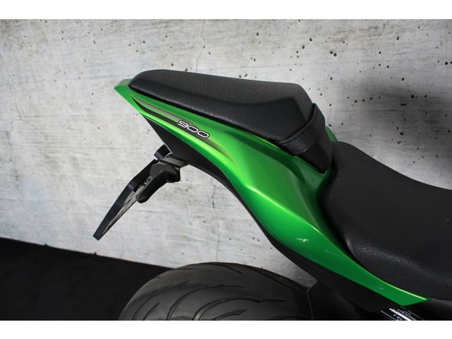 kawasaki - z900