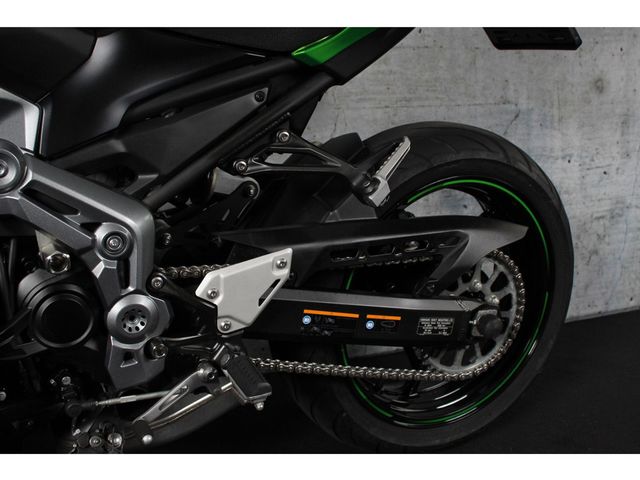 kawasaki - z900