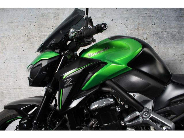 kawasaki - z900