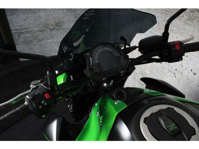 kawasaki - z900