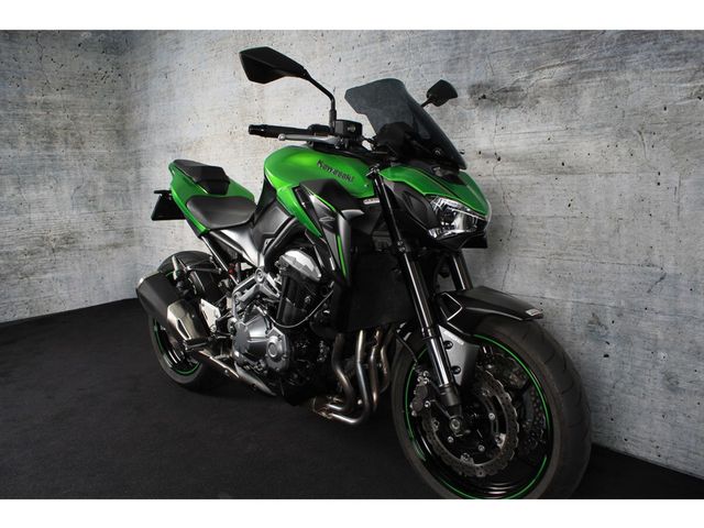 kawasaki - z900