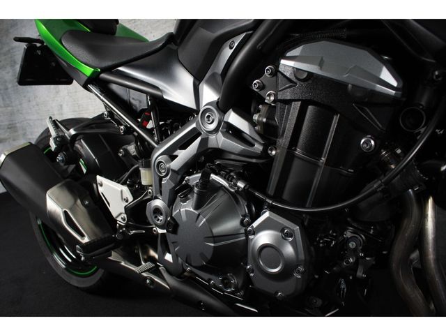 kawasaki - z900
