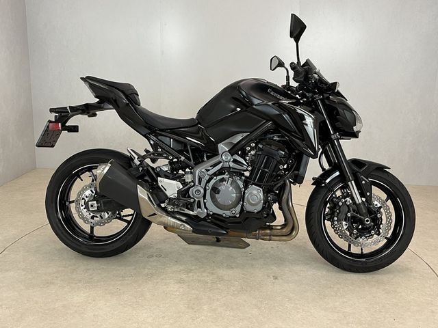 kawasaki - z900