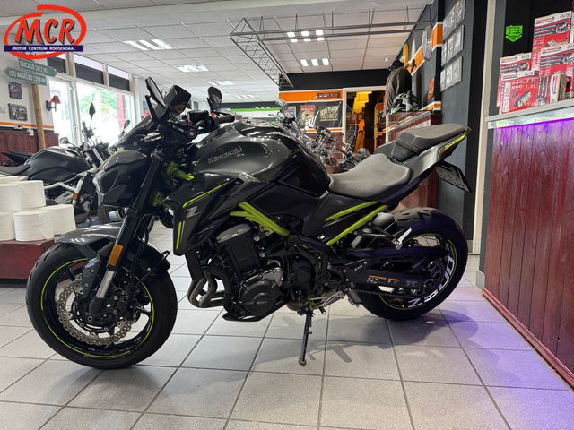 kawasaki - z900