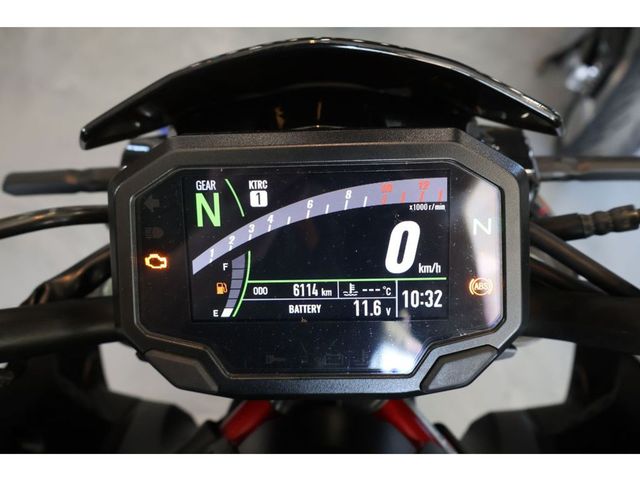 kawasaki - z900