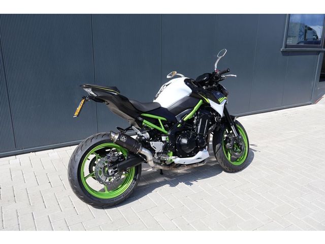 kawasaki - z900