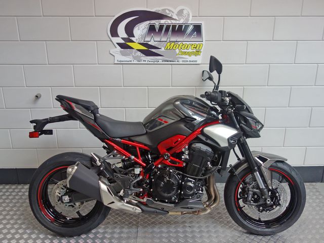 kawasaki - z900