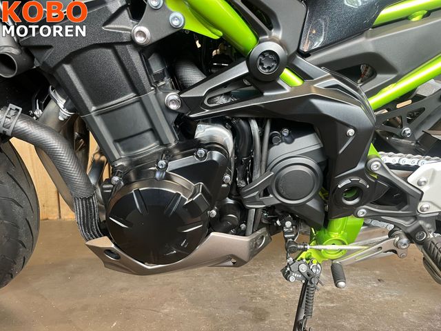 kawasaki - z900