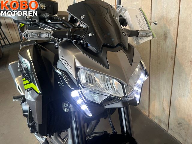 kawasaki - z900