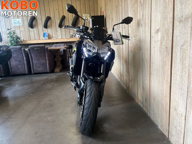 kawasaki - z900