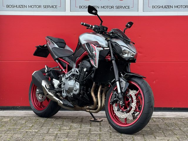 kawasaki - z900