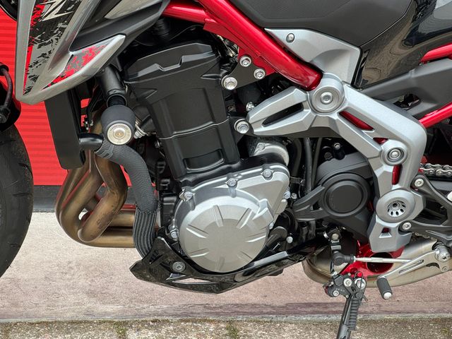 kawasaki - z900