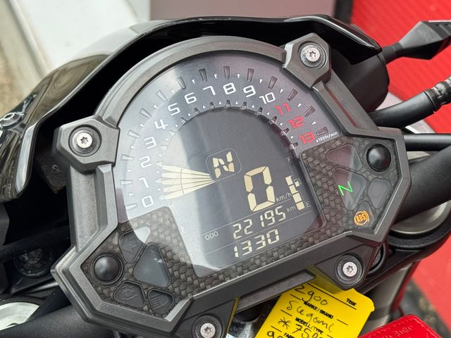 kawasaki - z900