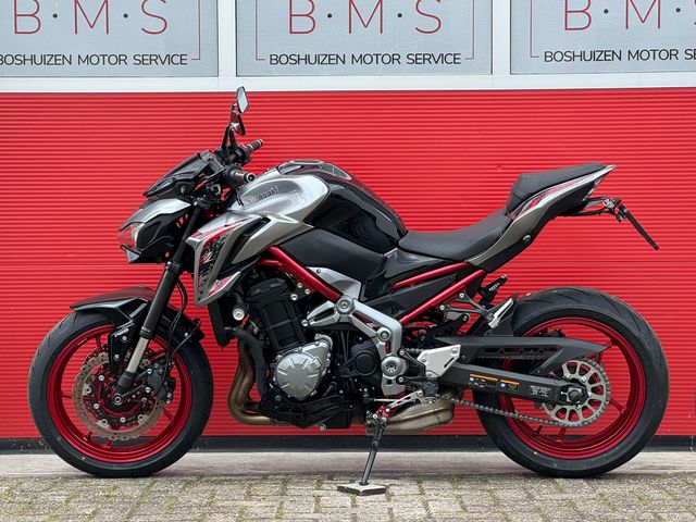 kawasaki - z900