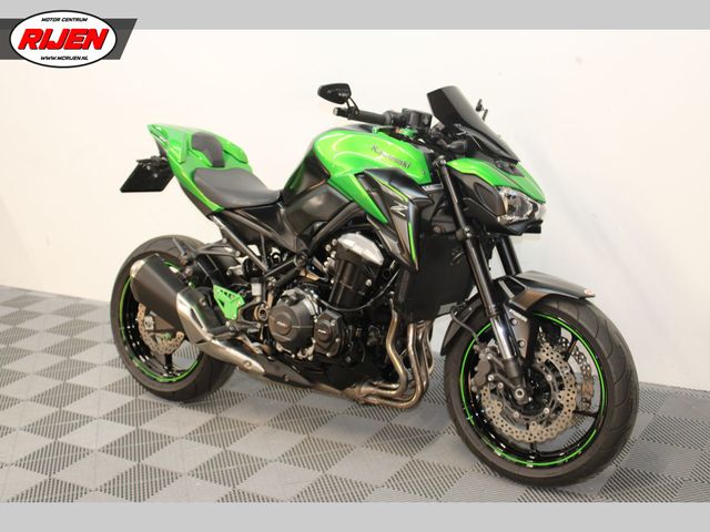 kawasaki - z900