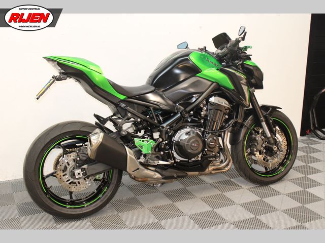 kawasaki - z900