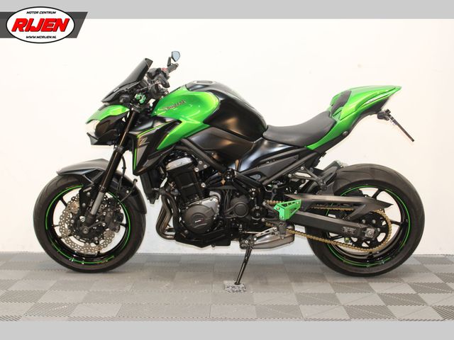 kawasaki - z900