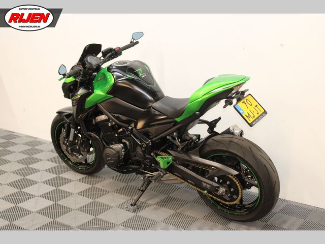 kawasaki - z900