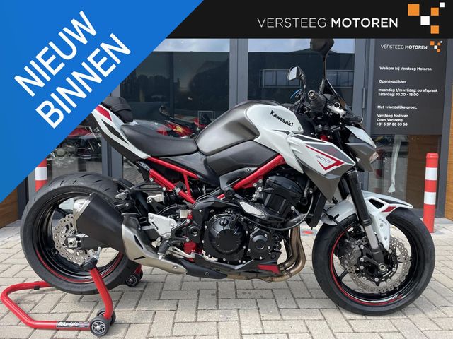 kawasaki - z900