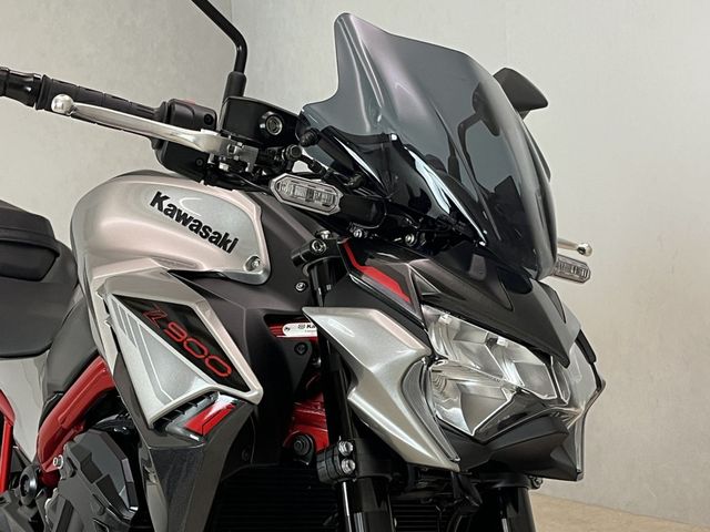 kawasaki - z900