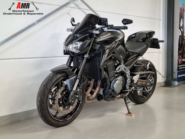 kawasaki - z900