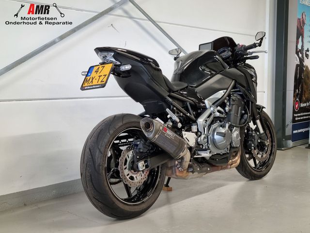 kawasaki - z900