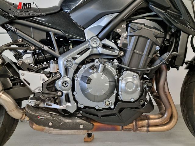 kawasaki - z900