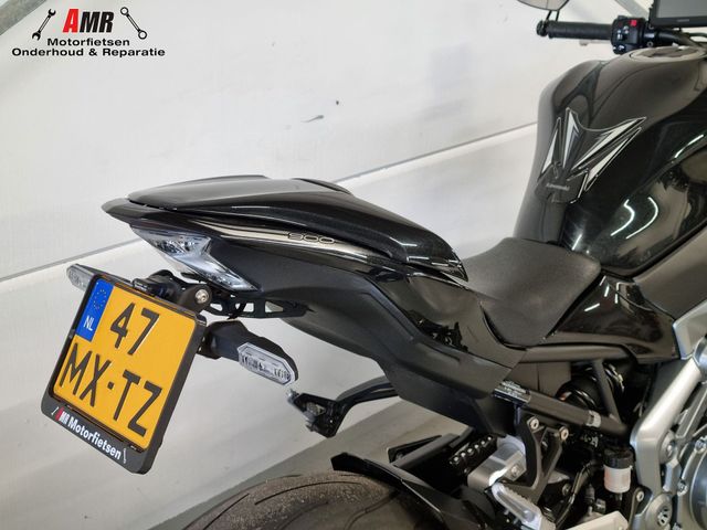 kawasaki - z900