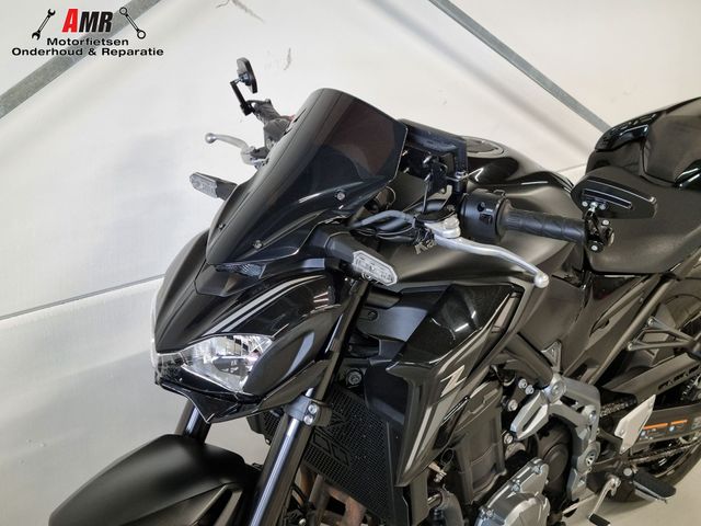 kawasaki - z900