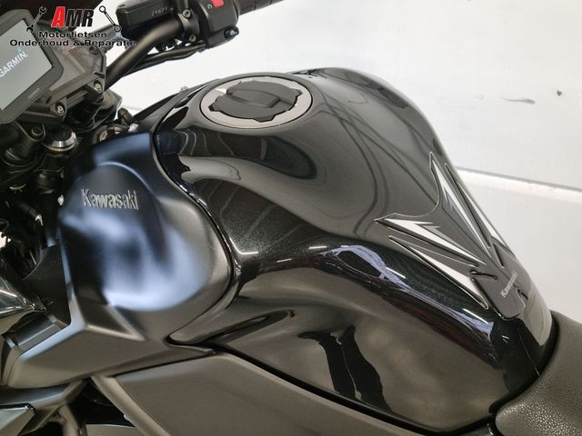 kawasaki - z900