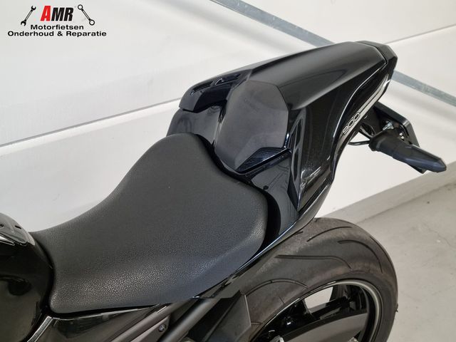 kawasaki - z900