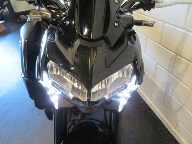 kawasaki - z900