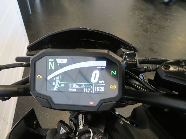 kawasaki - z900