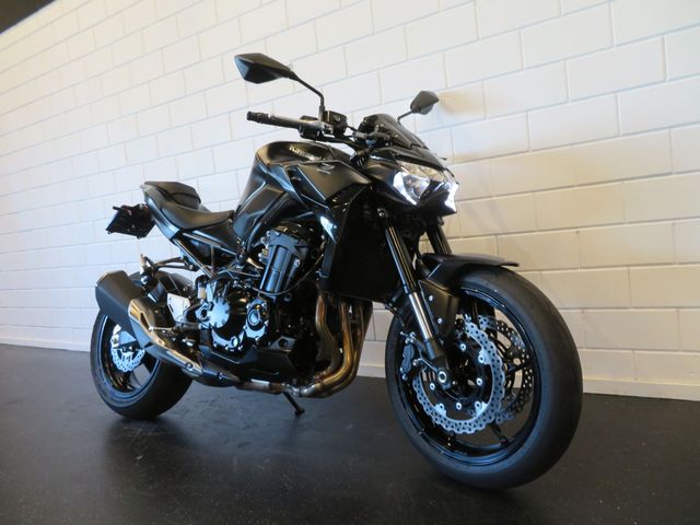 kawasaki - z900