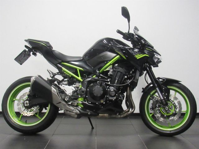 kawasaki - z900