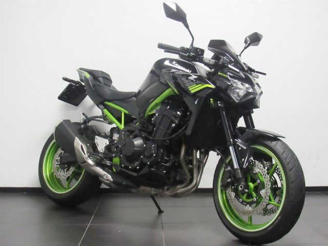 kawasaki - z900