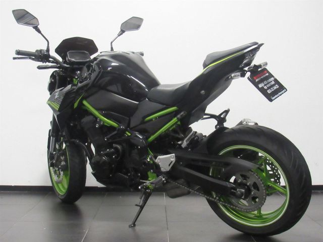 kawasaki - z900