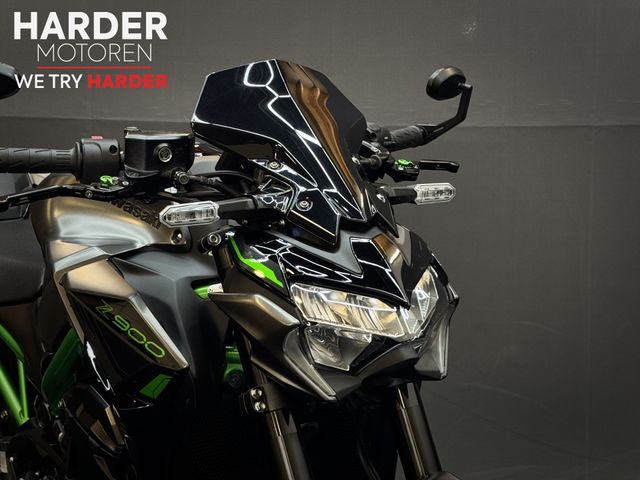 kawasaki - z900