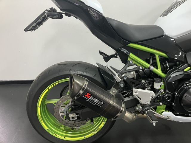 kawasaki - z900-performance