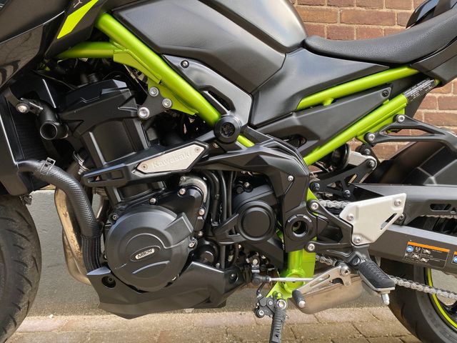 kawasaki - z900-performance