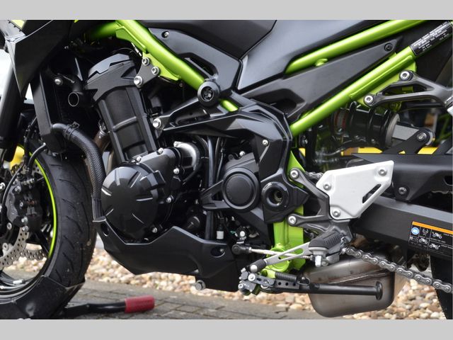 kawasaki - z900-performance