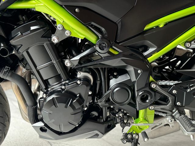 kawasaki - z900-performance