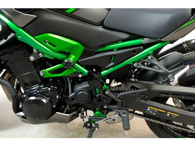 kawasaki - z900-performance