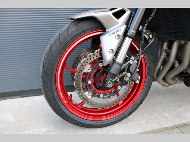kawasaki - z900-performance